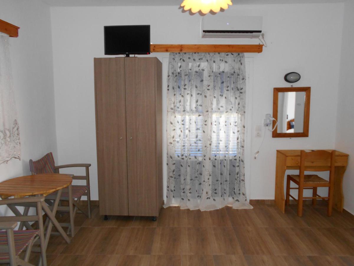 Studios Apartments Kapetanios Perísza Kültér fotó