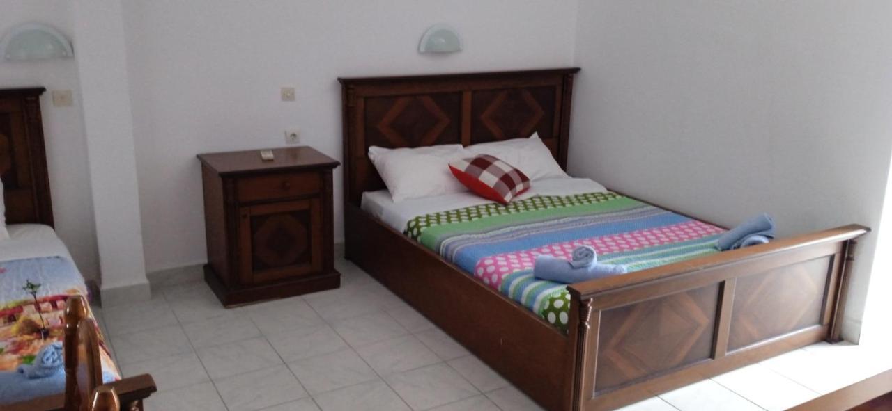 Studios Apartments Kapetanios Perísza Kültér fotó